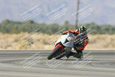 media/Oct-30-2025-Racers Edge (Thu) [[dabbdaf680]]/3-B Group/Session 4 Turn 16/